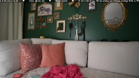 Snapshot of vivid_whit chatting on 03/07/25, 02:36 Whitney online show from 03/07/25, 02:36