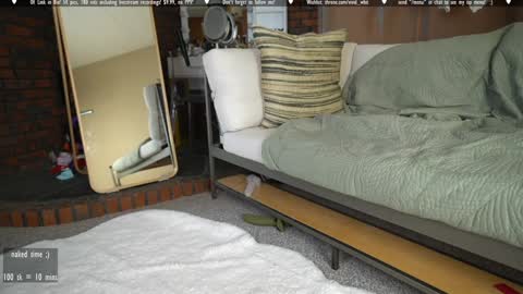 Snapshot of vivid_whit chatting on 10/23/25, 03:28 Whitney online show from 10/23/25, 03:28