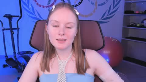 Vivien online show from 12/19/24, 03:41