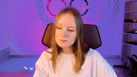 Vivien online show from 12/25/24, 04:11