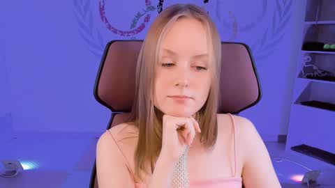 Vivien online show from 01/09/25, 04:06