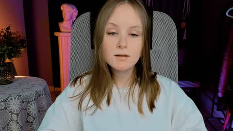 Vivien online show from 01/10/25, 04:20