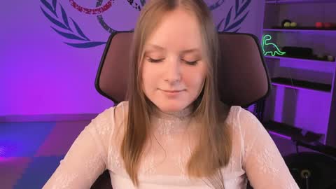 Vivien online show from 02/06/25, 04:36