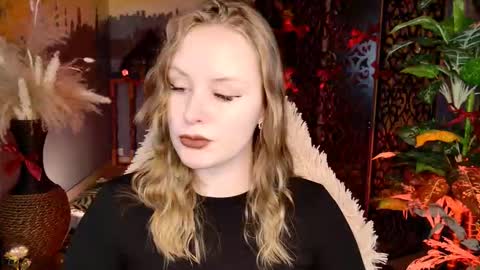 Vivien online show from 02/13/26, 09:05