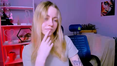 Vivi online show from 03/01/25, 12:17