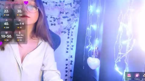 Snapshot of vivivivikkie chatting on 10/09/25, 09:57 vivivivikkie online show from 10/09/25, 09:57