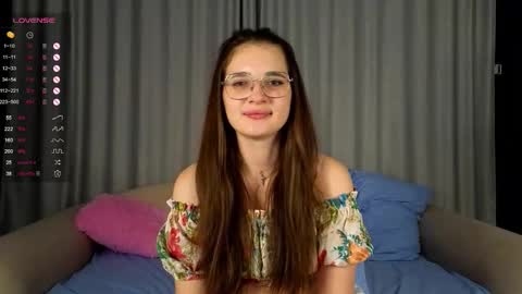 Snapshot of vivyboo111 chatting on 09/29/25, 08:02 vivyboo111 online show from 09/29/25, 08:02