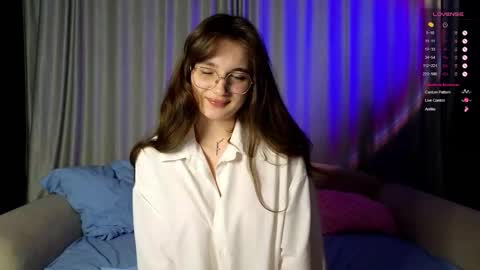 Snapshot of vivyboo111 chatting on 10/07/25, 08:06 vivyboo111 online show from 10/07/25, 08:06