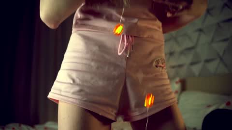 vixcx_ online show from 10/29/25, 03:36