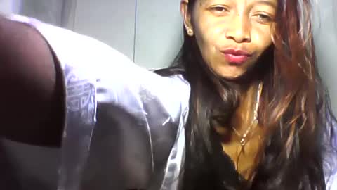 vixen_lina online show from 06/22/26, 06:16