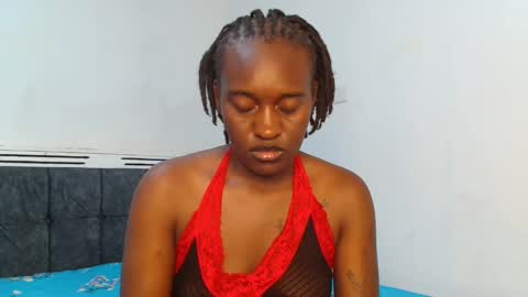 Snapshot of vixen_naughty chatting on 10/16/25, 09:27 Naughty online show from 10/16/25, 09:27