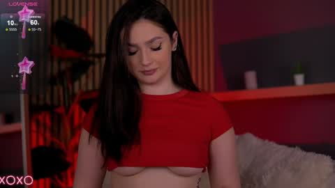 Snapshot of vixenamour chatting on 01/05/25, 01:45 vixenamour online show from 01/05/25, 01:45