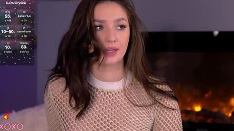 Snapshot of vixenamour chatting on 01/22/25, 11:43 vixenamour online show from 01/22/25, 11:43