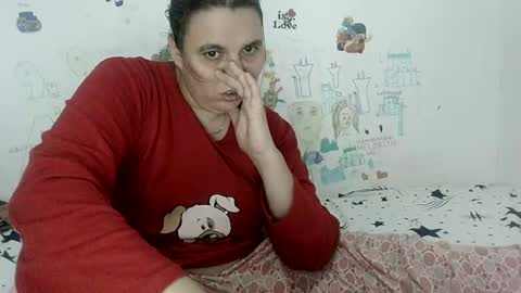 Snapshot of vixenbya chatting on 02/21/25, 03:43 vixenbya online show from 02/21/25, 03:43