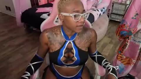 Vixen Capri online show from 06/27/26, 06:35
