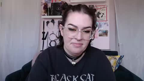 Snapshot of vixinvvitch chatting on 09/20/25, 04:41 VIXIN online show from 09/20/25, 04:41