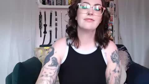 Snapshot of vixinvvitch chatting on 06/19/26, 04:44 VIXIN online show from 06/19/26, 04:44
