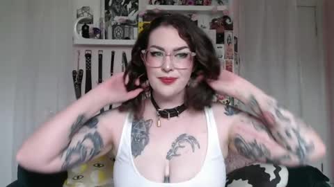 Snapshot of vixinvvitch chatting on 08/01/26, 06:18 VIXIN online show from 08/01/26, 06:18