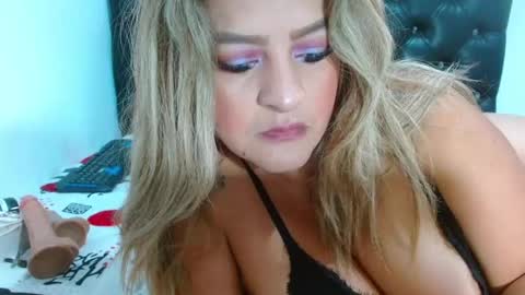 Venus online show from 03/06/25, 12:21