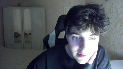 Snapshot of vlad1605 chatting on 10/30/25, 01:51 Martin online show from 10/30/25, 01:51