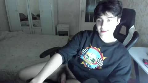 Snapshot of vlad1605 chatting on 11/03/25, 11:04 Martin online show from 11/03/25, 11:04