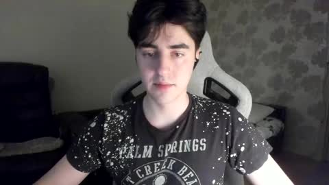 Snapshot of vlad1605 chatting on 05/31/26, 04:25 Martin online show from 05/31/26, 04:25