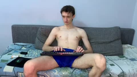 Snapshot of vlad_ggvldd chatting on 05/28/26, 05:10 Vlad Dinovich online show from 05/28/26, 05:10