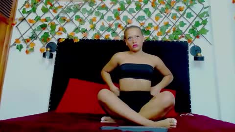 vmadisonper1 online show from 01/16/26, 12:42