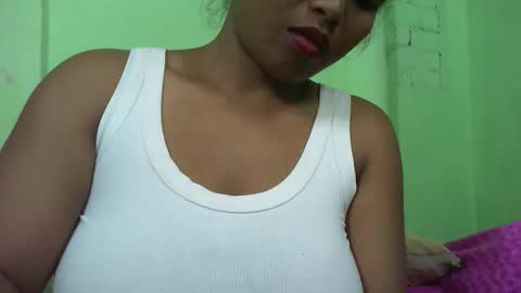 voagelle online show from 09/16/25, 06:53