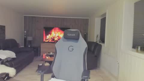 Snapshot of vodkabar123 chatting on 11/17/25, 11:21 vodkabar123 online show from 11/17/25, 11:21