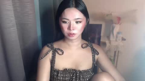 Snapshot of voganmarie chatting on 07/14/26, 01:28 voganmarie online show from 07/14/26, 01:28
