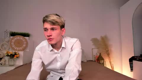 Snapshot of volan_starts chatting on 02/02/26, 12:37 Dan online show from 02/02/26, 12:37