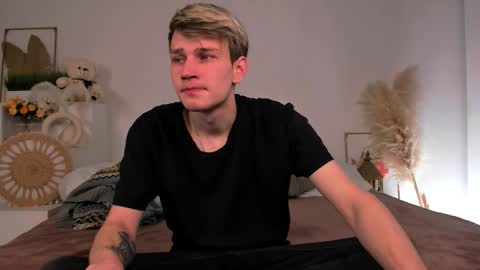 Snapshot of volan_starts chatting on 02/22/26, 04:24 Dan online show from 02/22/26, 04:24