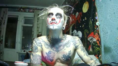 Elf online show from 10/31/25, 05:25