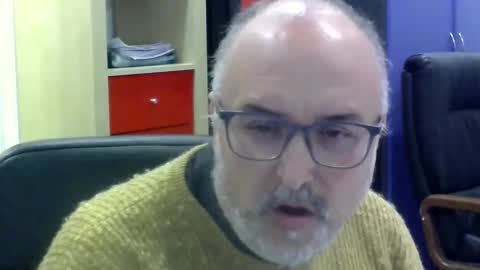 Snapshot of volpi72 chatting on 12/04/24, 06:50 volpi72 online show from 12/04/24, 06:50