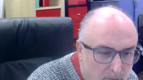 Snapshot of volpi72 chatting on 12/04/25, 07:11 volpi72 online show from 12/04/25, 07:11