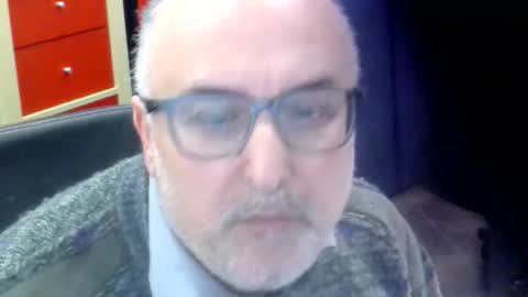 Snapshot of volpi72 chatting on 01/14/26, 06:24 volpi72 online show from 01/14/26, 06:24