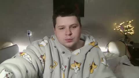 Snapshot of volshebnik_130 chatting on 02/27/25, 04:53 Volshebnik1302 online show from 02/27/25, 04:53