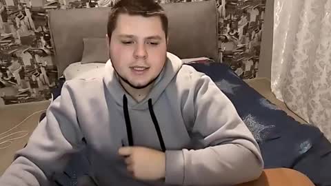 Volshebnik1302 online show from 11/12/25, 01:22