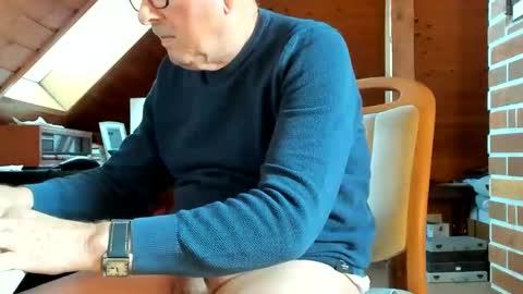 Snapshot of vonrex1 chatting on 12/31/24, 10:58 heinz online show from 12/31/24, 10:58