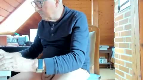 Snapshot of vonrex1 chatting on 02/28/25, 10:09 heinz online show from 02/28/25, 10:09