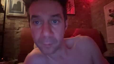 Djangus Roundstone online show from 12/18/25, 01:11