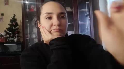 voulezvous_angel online show from 01/18/26, 07:45