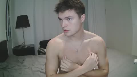 Snapshot of vouvoucouple chatting on 12/18/24, 06:46 Tim online show from 12/18/24, 06:46