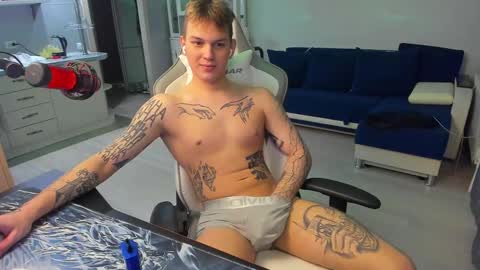 Snapshot of vova_belkin_ chatting on 03/07/25, 09:38 vova online show from 03/07/25, 09:38
