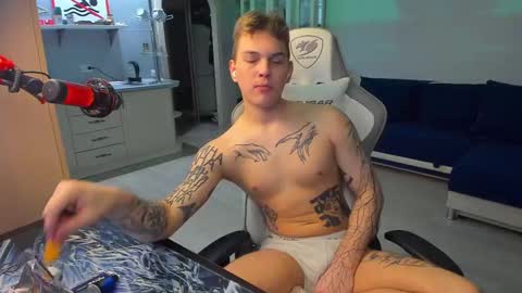 Snapshot of vova_belkin_ chatting on 03/11/25, 09:59 vova online show from 03/11/25, 09:59
