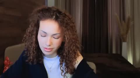 Lily online show from 06/20/26, 10:07
