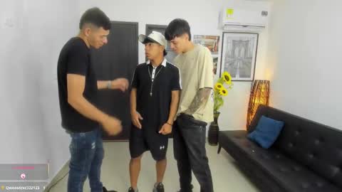 voyeurism_guys online show from 03/11/26, 11:22