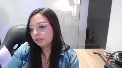 vr_099 online show from 04/23/26, 02:08