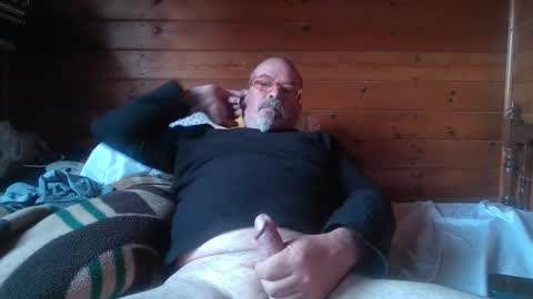 Snapshot of vuda77 chatting on 02/27/25, 01:38 oscar online show from 02/27/25, 01:38